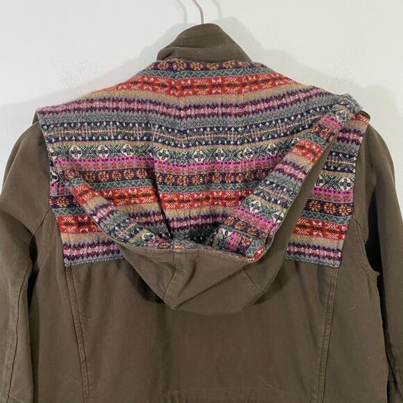 DAMA Collection Women's Green Fair Isle Knit Collar Quilted Lined Jacket - Picture 10 of 12